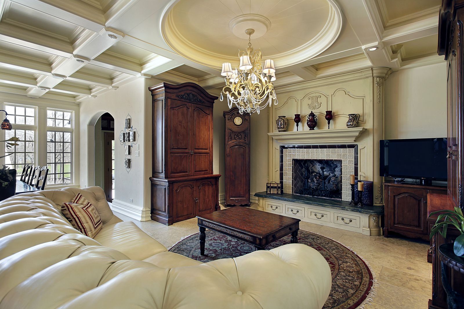 greek style moulding in living area
